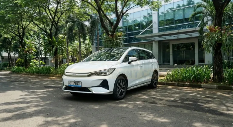 Sewa BYD M6 Jakarta Pusat
