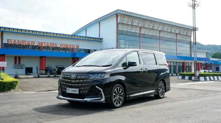 Sewa Alphard Gunungsitoli